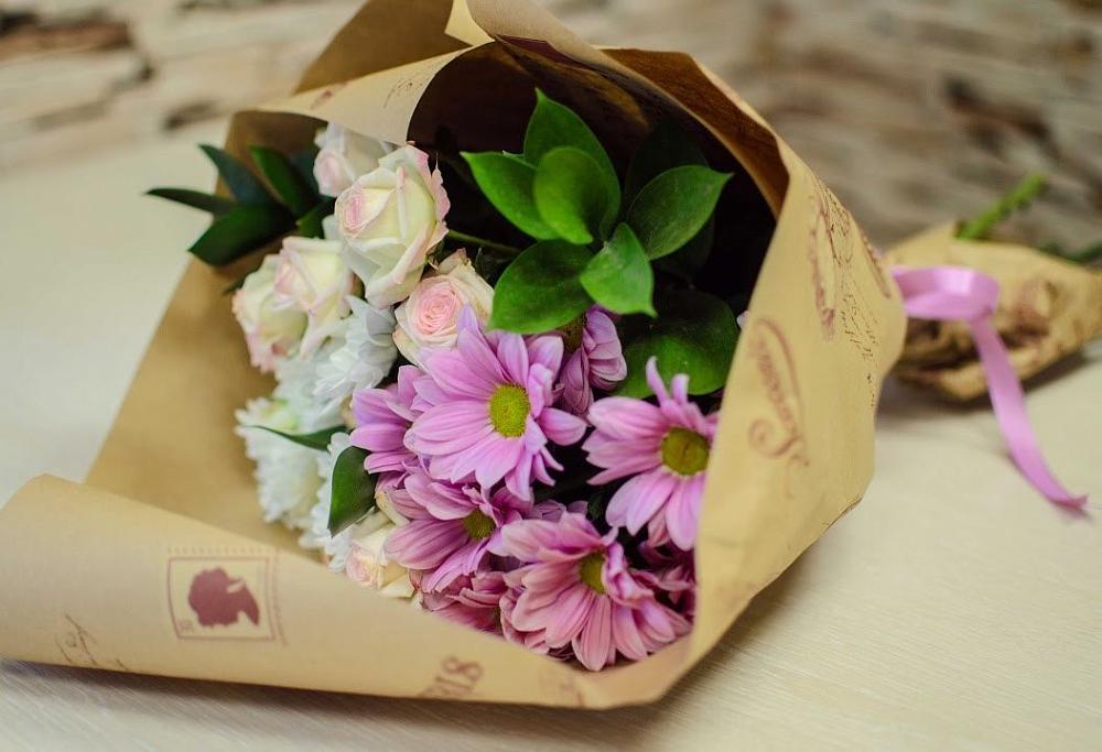 Букет цветов из: Розы и Хризантемы в Усть-Ишиме