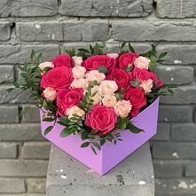 Цветочная композиция из Розы в коробке в Усть-Ишиме