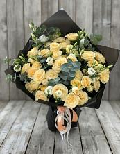 Букет цветов из:  Розы и Лизиантусы в Усть-Ишиме