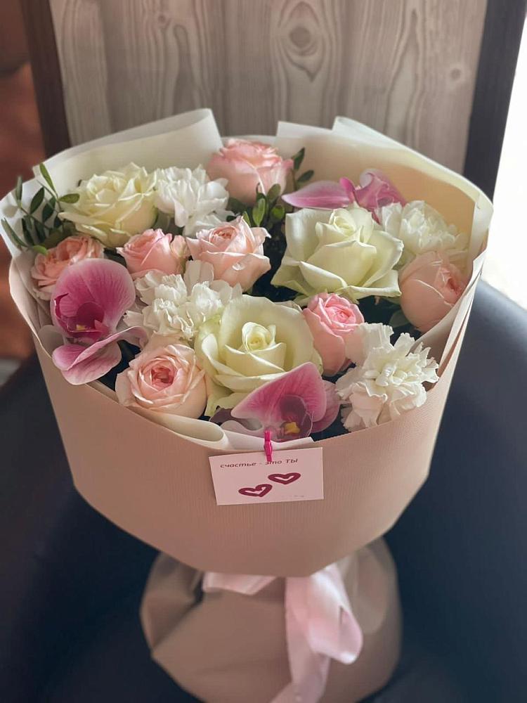 Букет цветов из: Орхидеи, Розы и Гвоздики в Усть-Ишиме