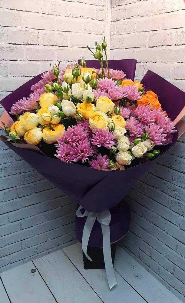 Букет цветов из: Хризантемы и Розы в Усть-Ишиме
