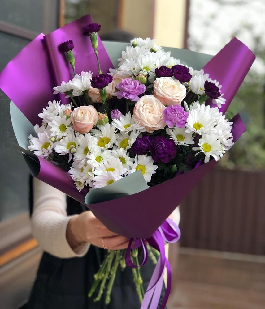 Букет цветов из: Хризантемы, Гвоздики и Розы в Усть-Ишиме