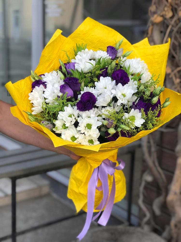 Букет цветов из: Ирисы, Хризантемы и Ромашки в Усть-Ишиме