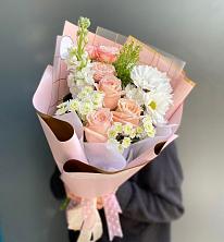 Букет цветов из:  Хризантемы и Розы в Усть-Ишиме