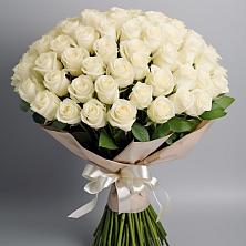 Букет 101 беля роза Белоснежка в Усть-Ишиме