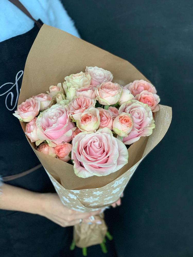 Букет цветов из: Хризантемы и Розы в Усть-Ишиме