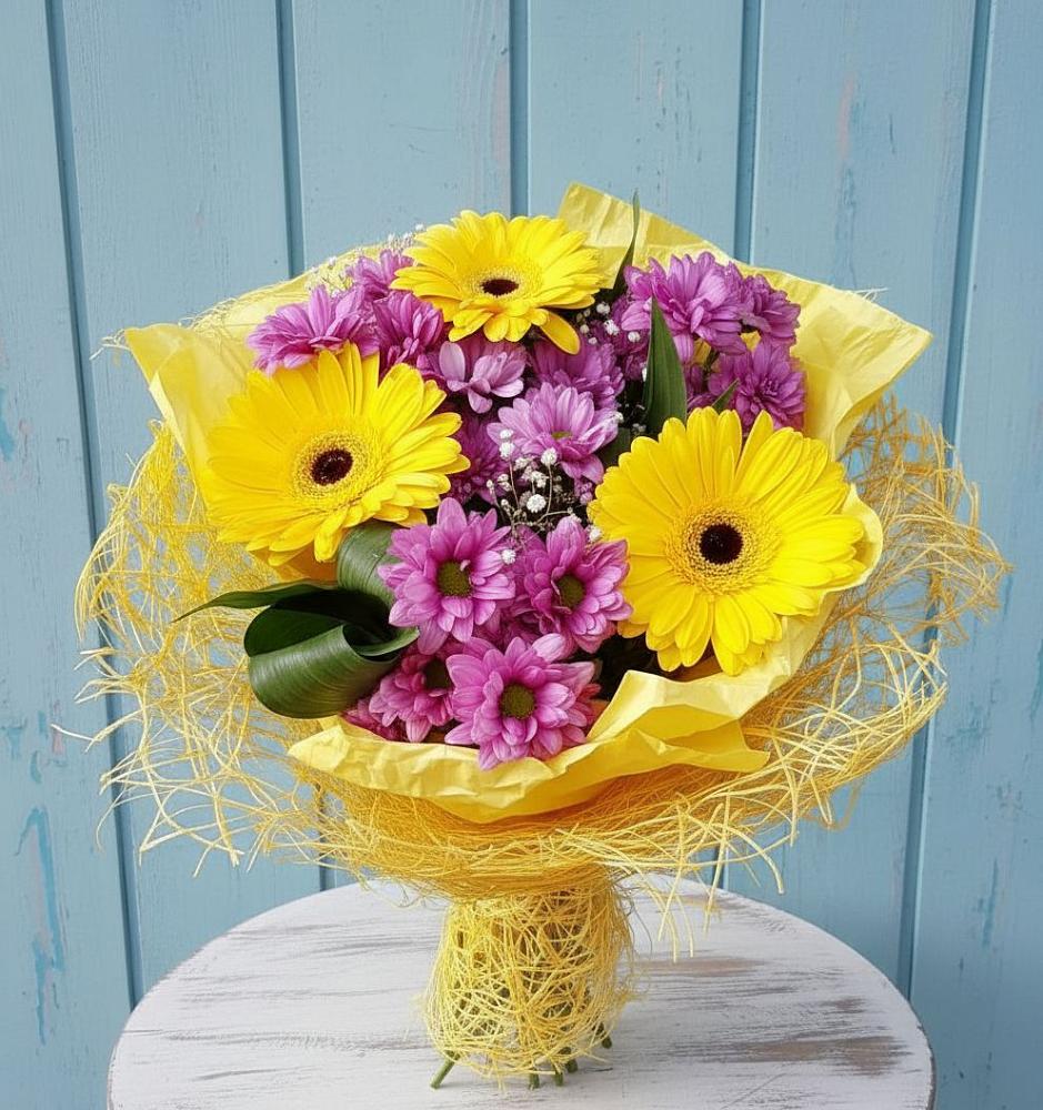 Букет цветов из: Хризантемы и Герберы в Усть-Ишиме