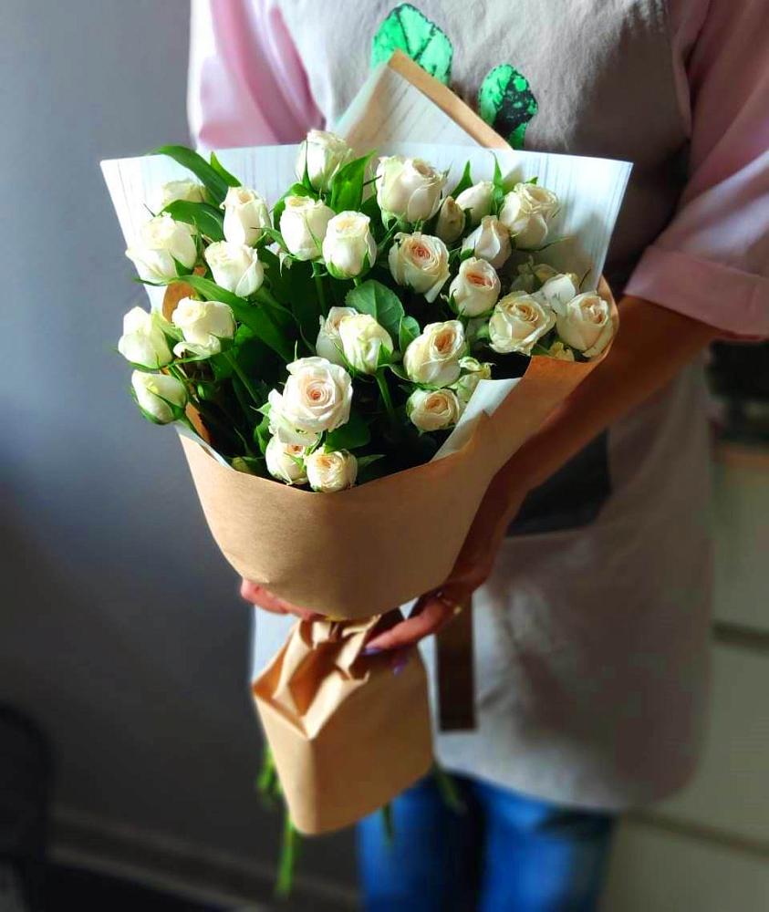 Букет цветов из: Розы в Усть-Ишиме