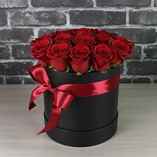 Цветочная композиция из Розы в шляпной коробке в Усть-Ишиме