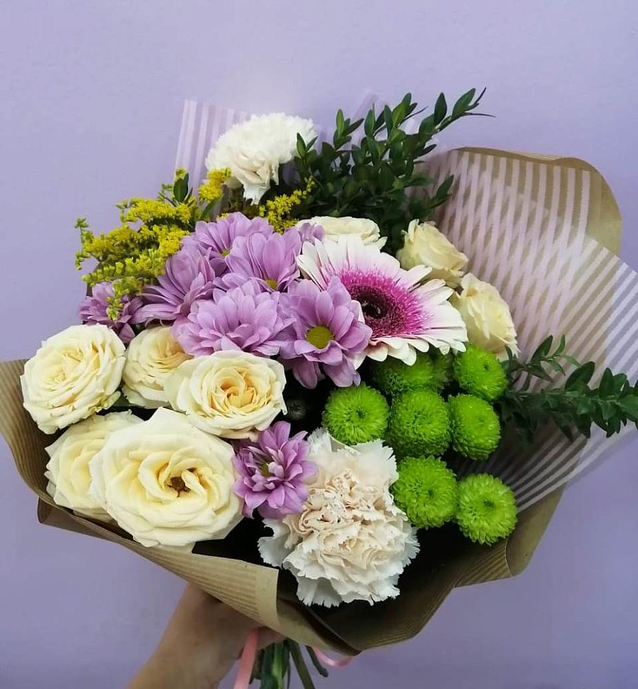 Букет цветов из: Хризантемы, Розы, Гвоздики и Герберы в Усть-Ишиме