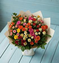Букет Микс из разноцветных кустовых роз в Усть-Ишиме