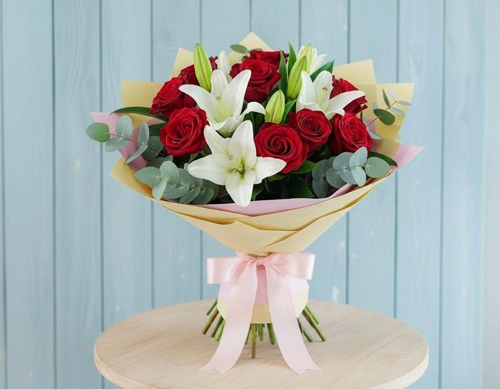 Букет цветов из: Лилии и Розы в Усть-Ишиме